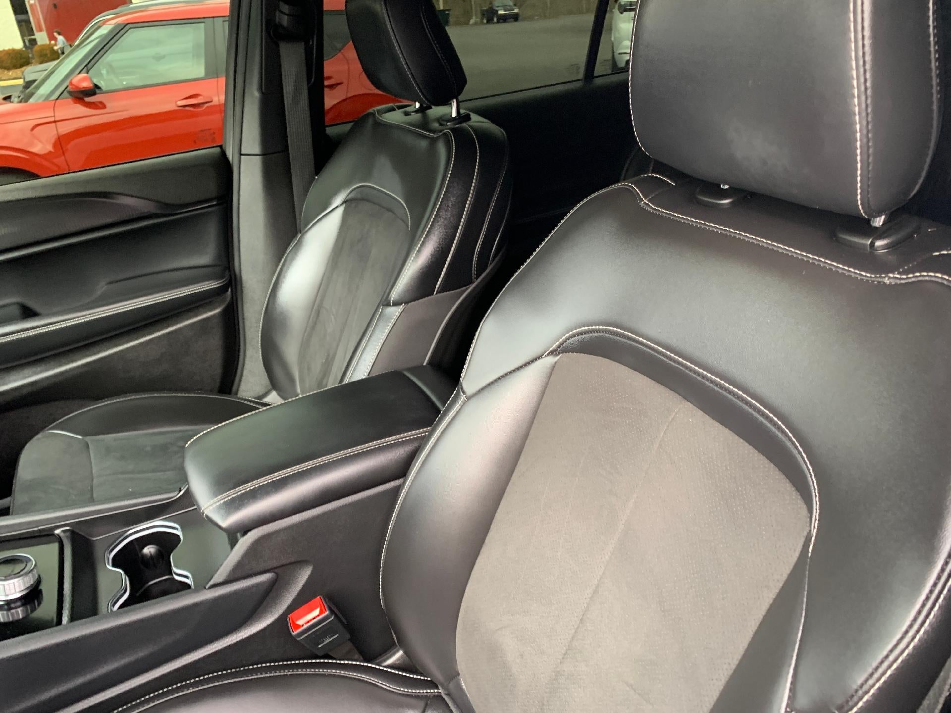 2025 Jeep Grand Cherokee L Altitude X 4x4