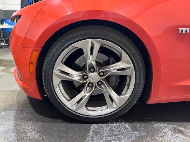 2019 Chevrolet Camaro 2dr Coupe 2SS