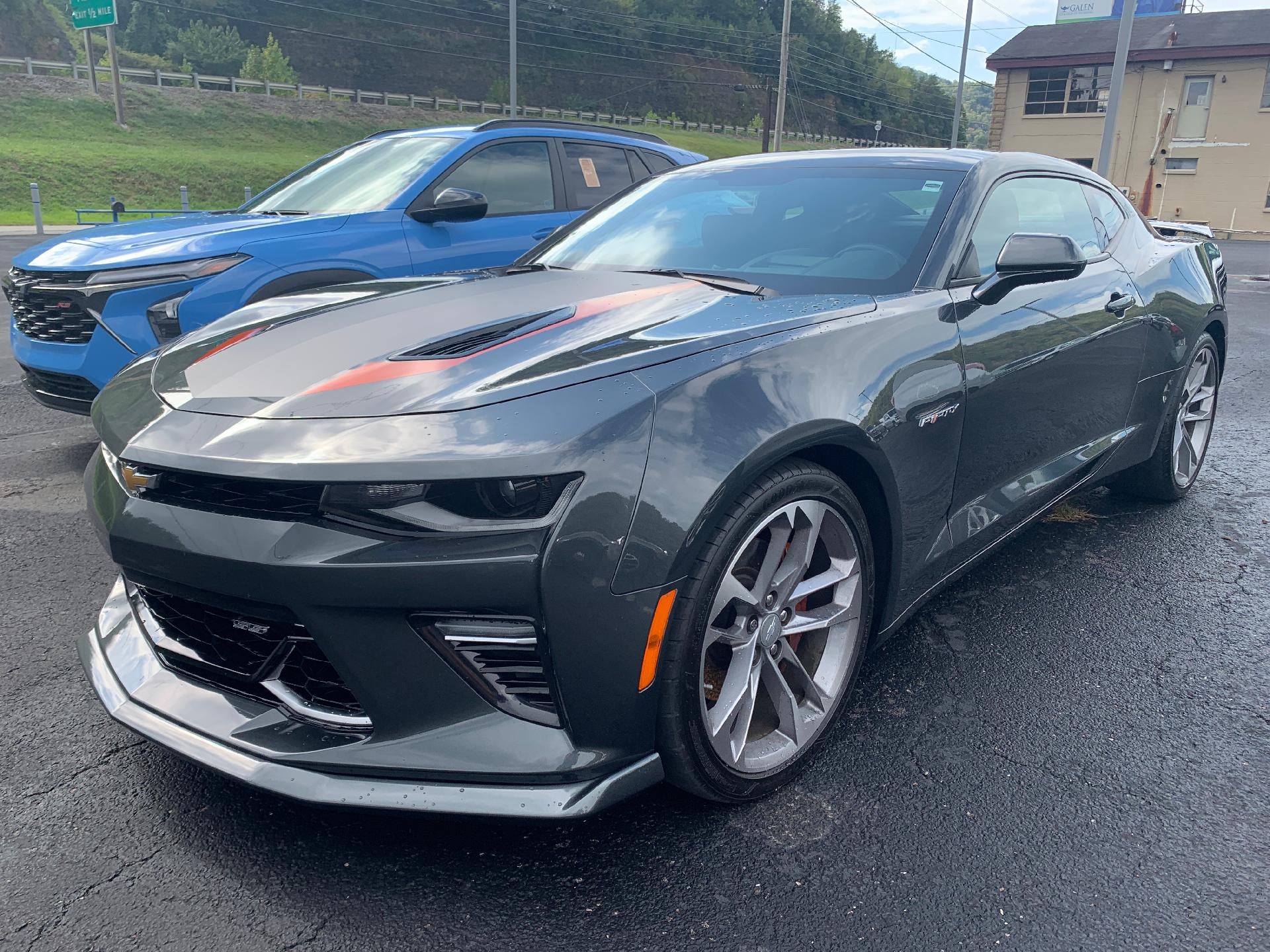 2017 Chevrolet Camaro 2dr Coupe 2SS
