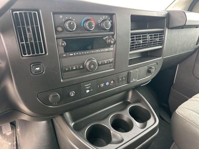 2024 Chevrolet Express Passenger 2500 2500 Regular Wheelbase Rear-Wheel Drive 1LT