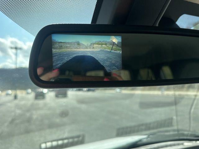 2024 Chevrolet Express Passenger 2500 2500 Regular Wheelbase Rear-Wheel Drive 1LT