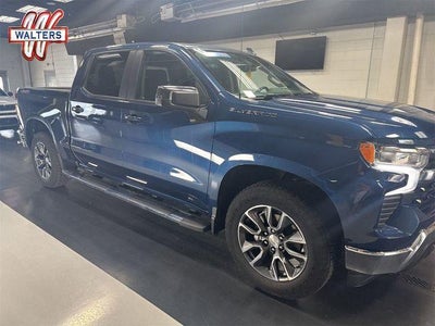 2023 Chevrolet Silverado 1500 Crew Cab Short Box 4-Wheel Drive LT 2FL