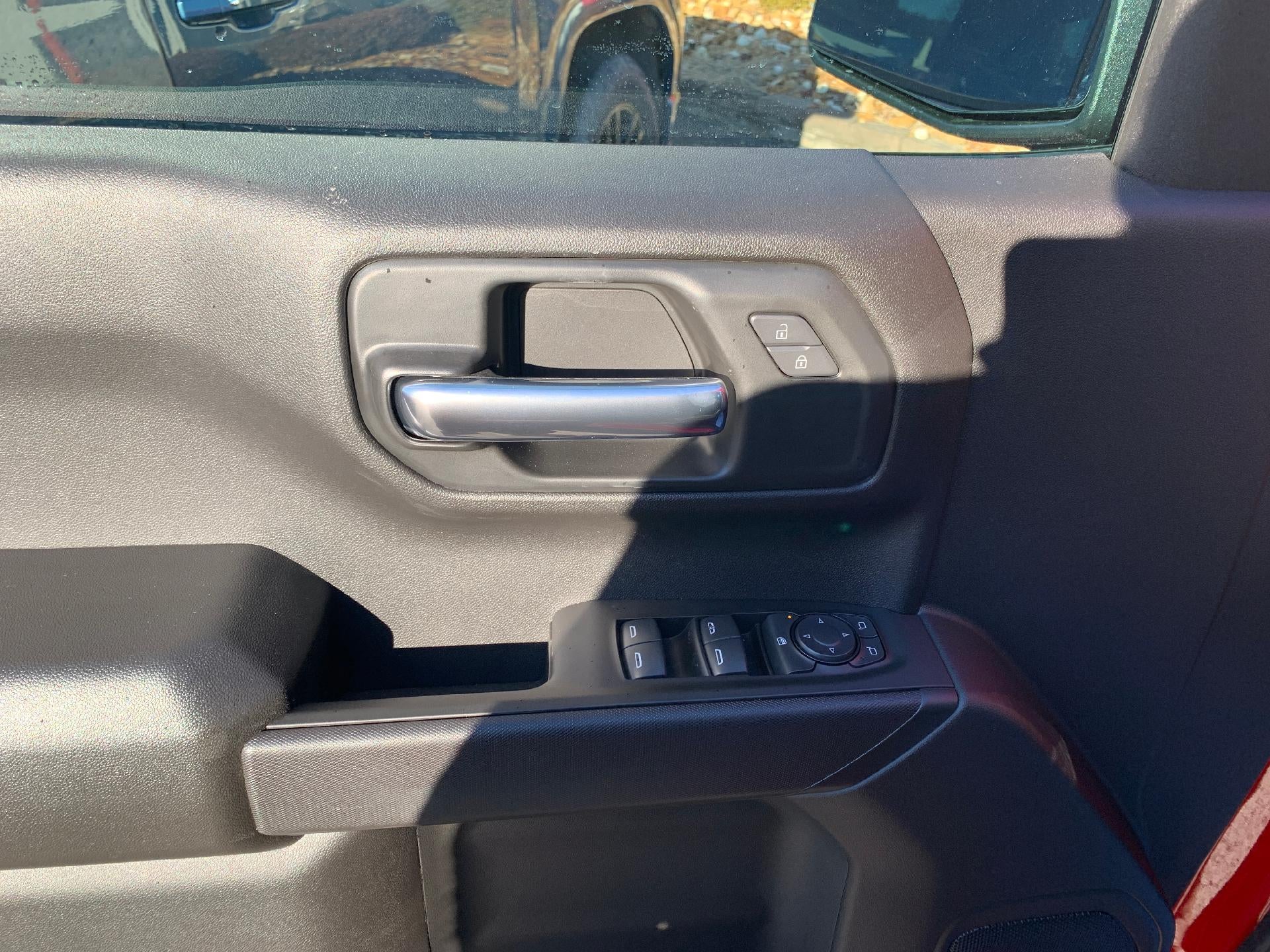 2026 Chevrolet Silverado 1500 Custom Crew Cab 4x4