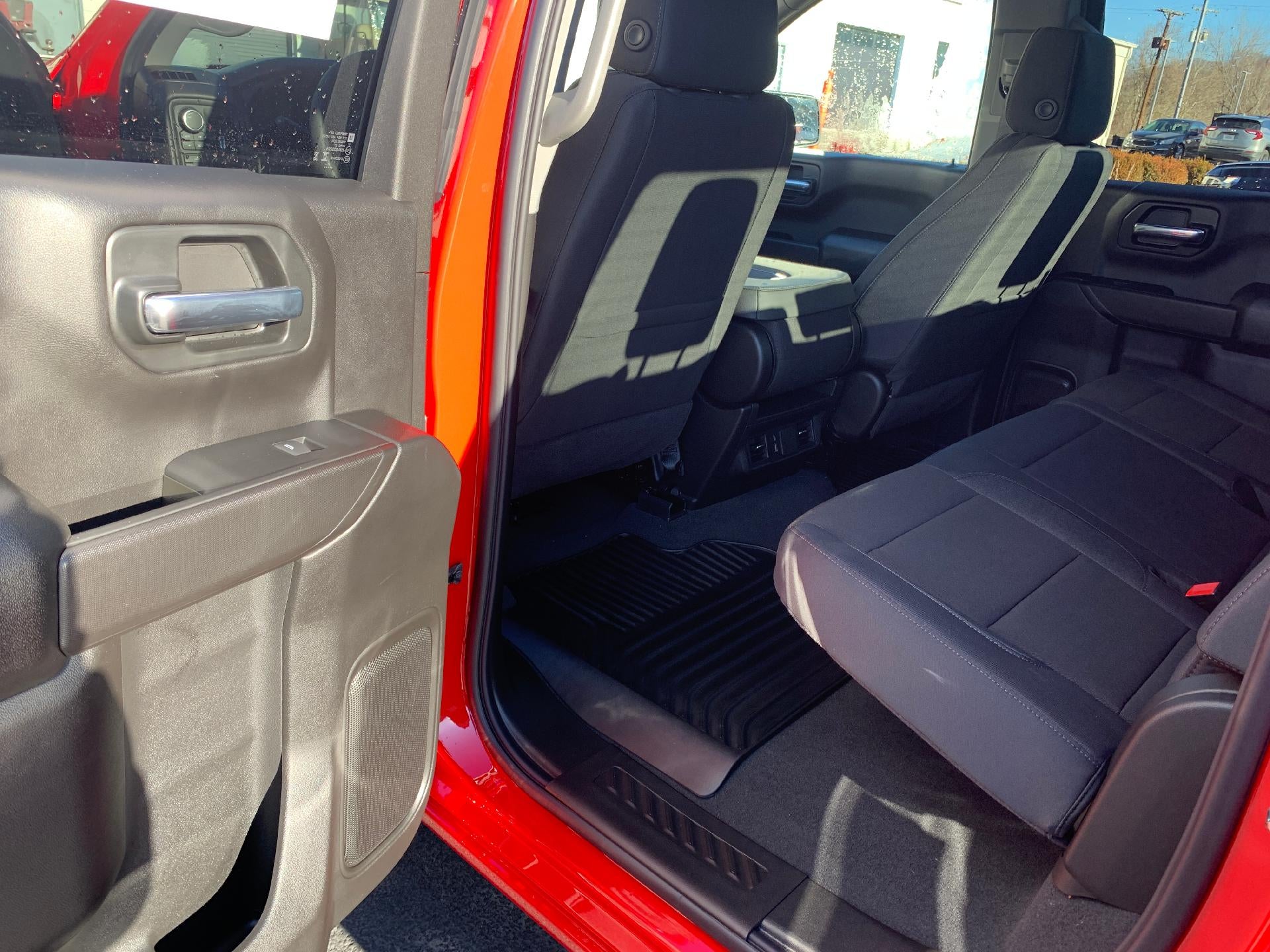 2026 Chevrolet Silverado 1500 Custom Crew Cab 4x4