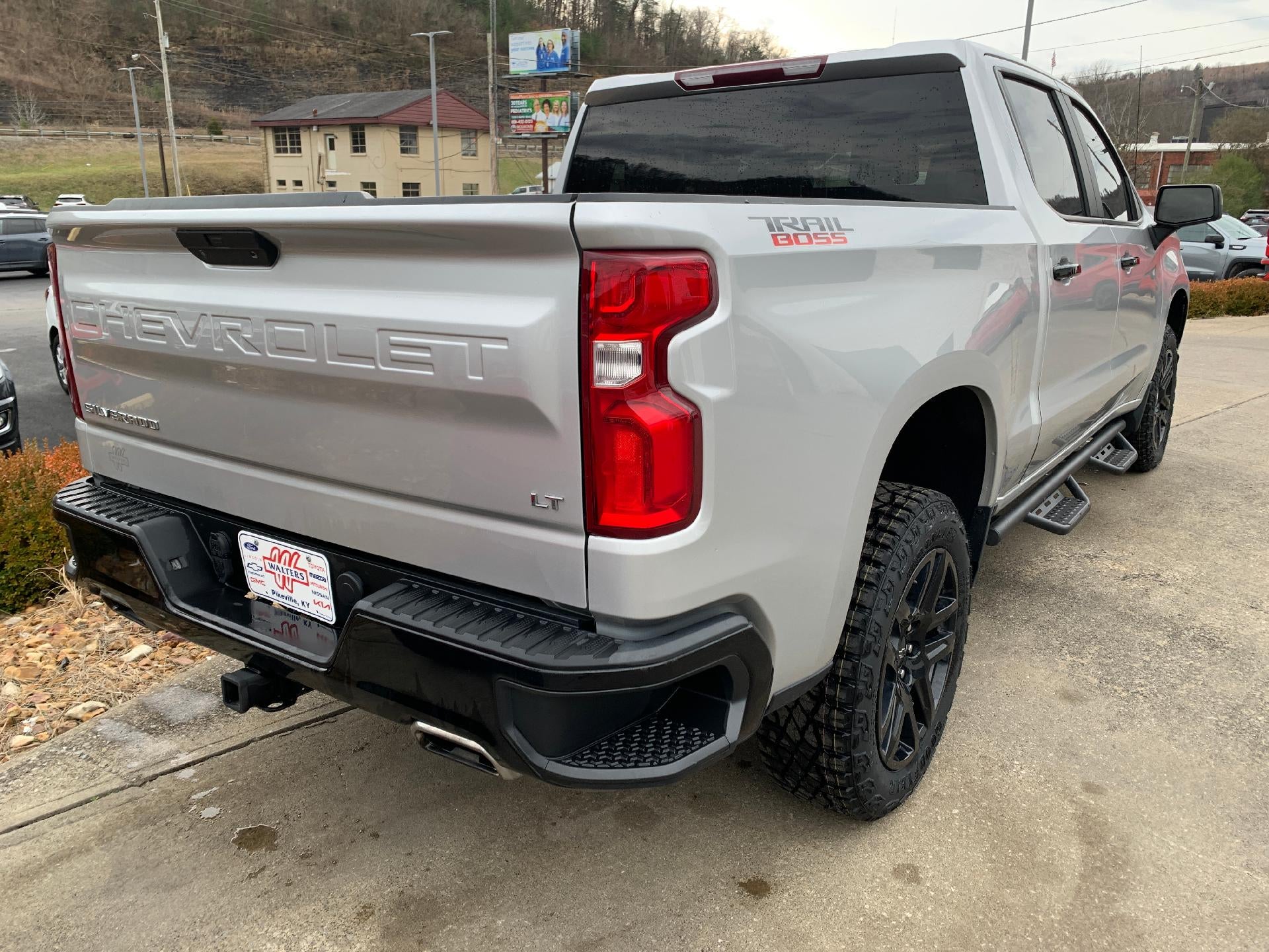 2021 Chevrolet Silverado 1500 Crew Cab Short Box 4-Wheel Drive LT Trail Boss