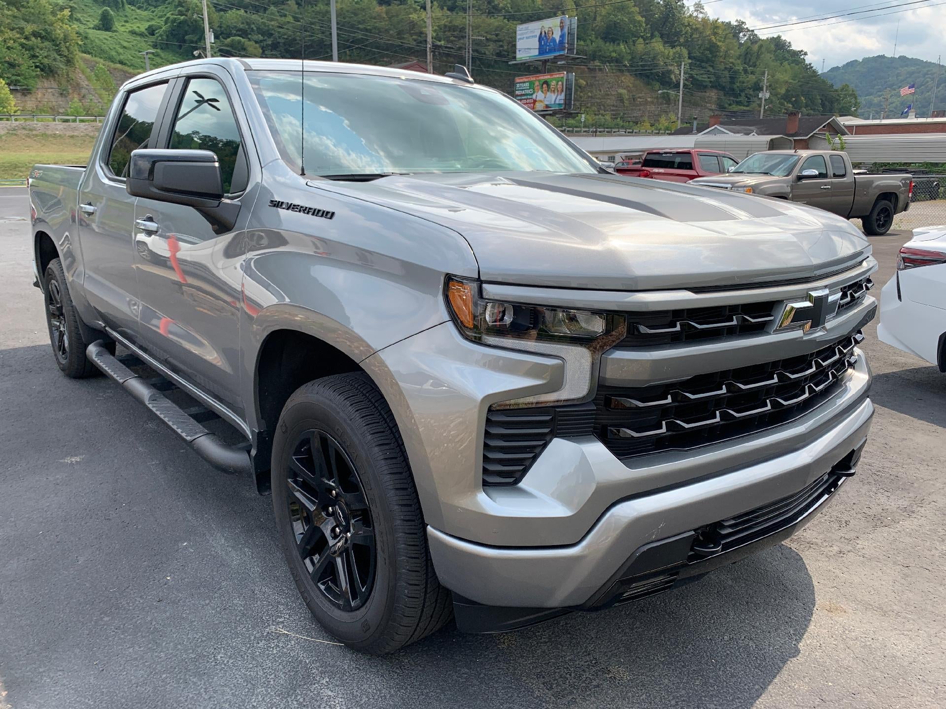 2023 Chevrolet Silverado 1500 Crew Cab Short Box 4-Wheel Drive RST