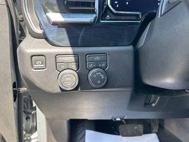 2026 Chevrolet Silverado 1500 Crew Cab Short Box 4-Wheel Drive LT 1LT