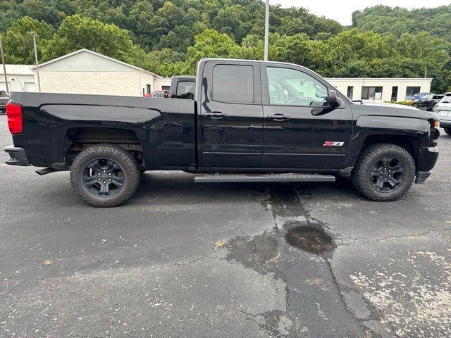2017 Chevrolet Silverado 1500 Double Cab Standard Box 4-Wheel Drive LT Z71