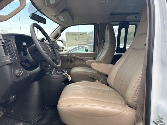 2025 Chevrolet Express Cargo 2500 2500 Regular Wheelbase Rear-Wheel Drive