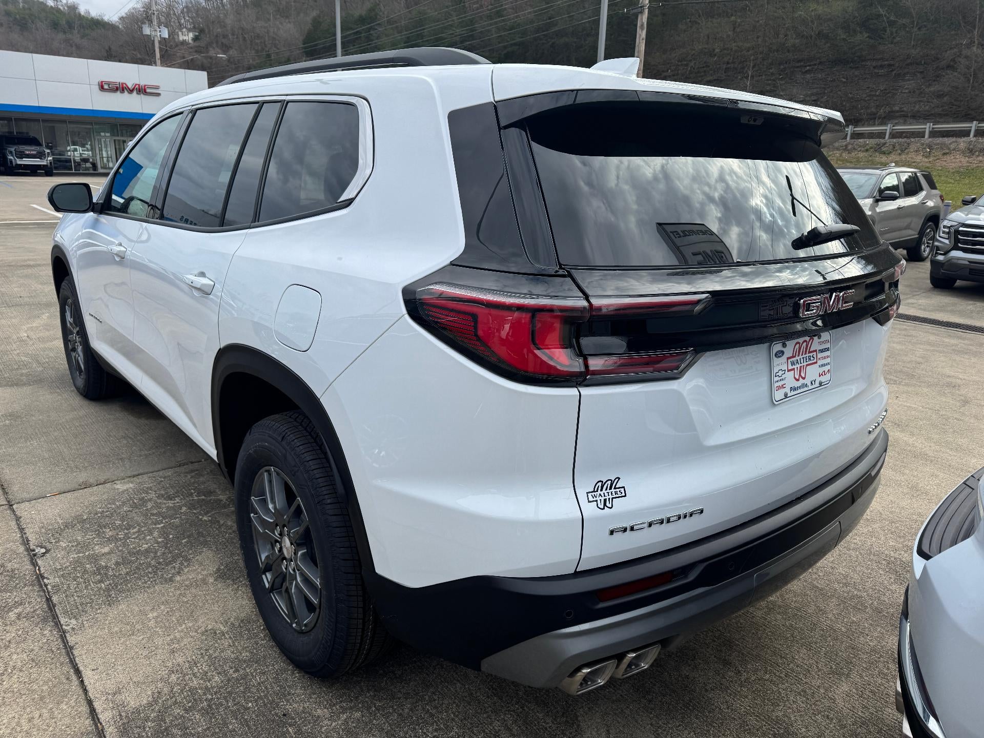 2026 GMC Acadia Elevation Edition