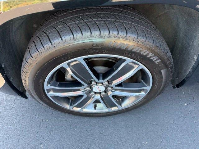 2017 GMC Acadia AWD Denali