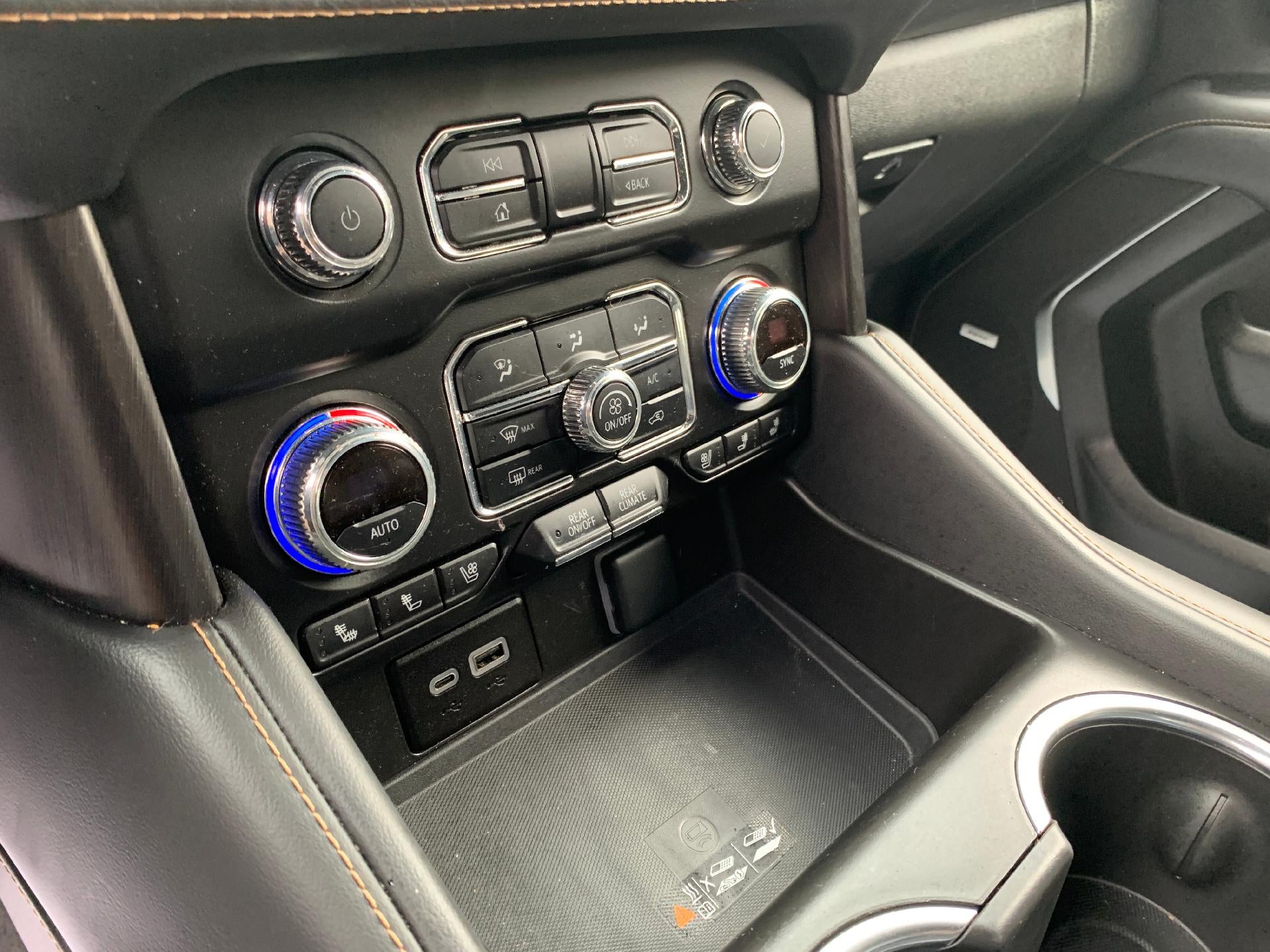 2024 GMC Yukon 4WD 4dr AT4