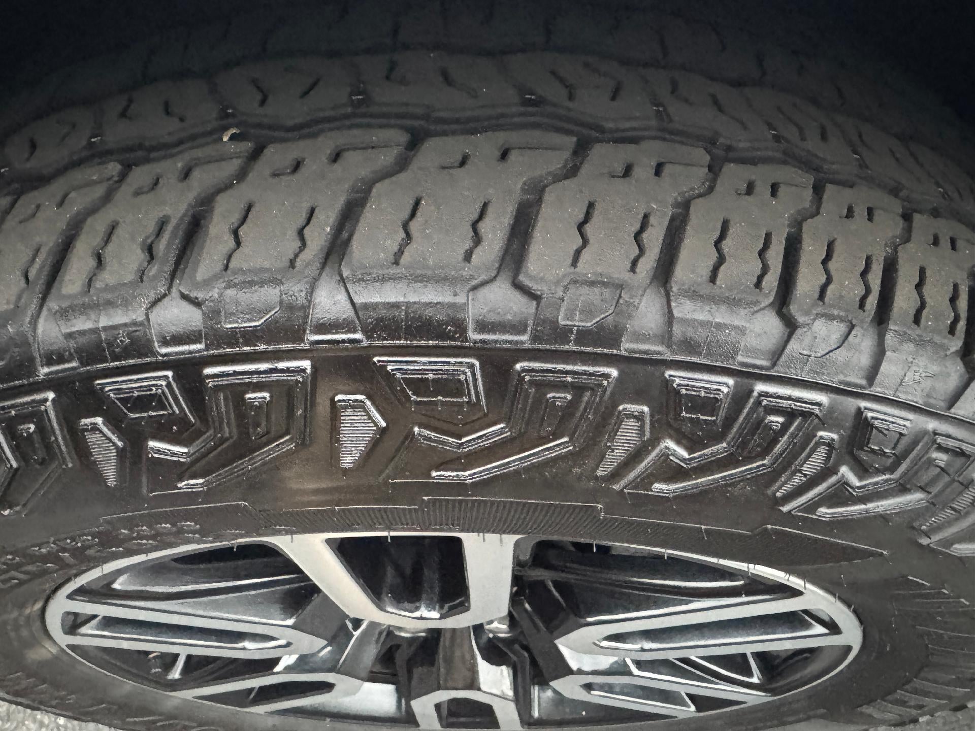 2024 GMC Yukon 4WD 4dr AT4