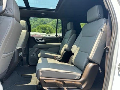 2023 GMC Yukon XL 4WD 4dr SLT