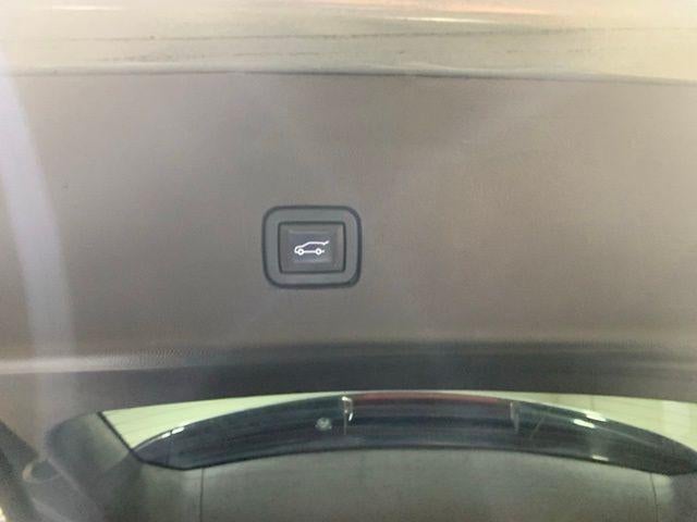 2021 Chevrolet Traverse FWD 2LT