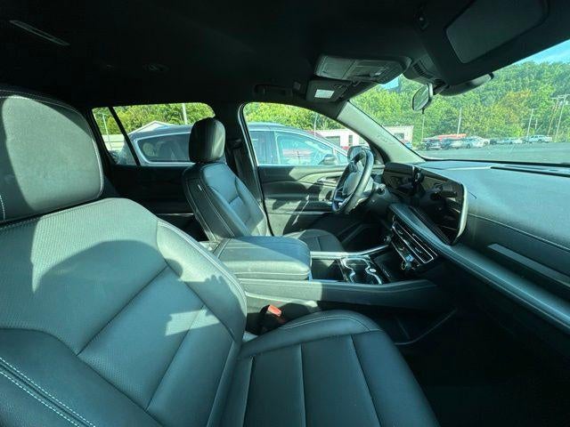 2025 Chevrolet Traverse LT w/2LT