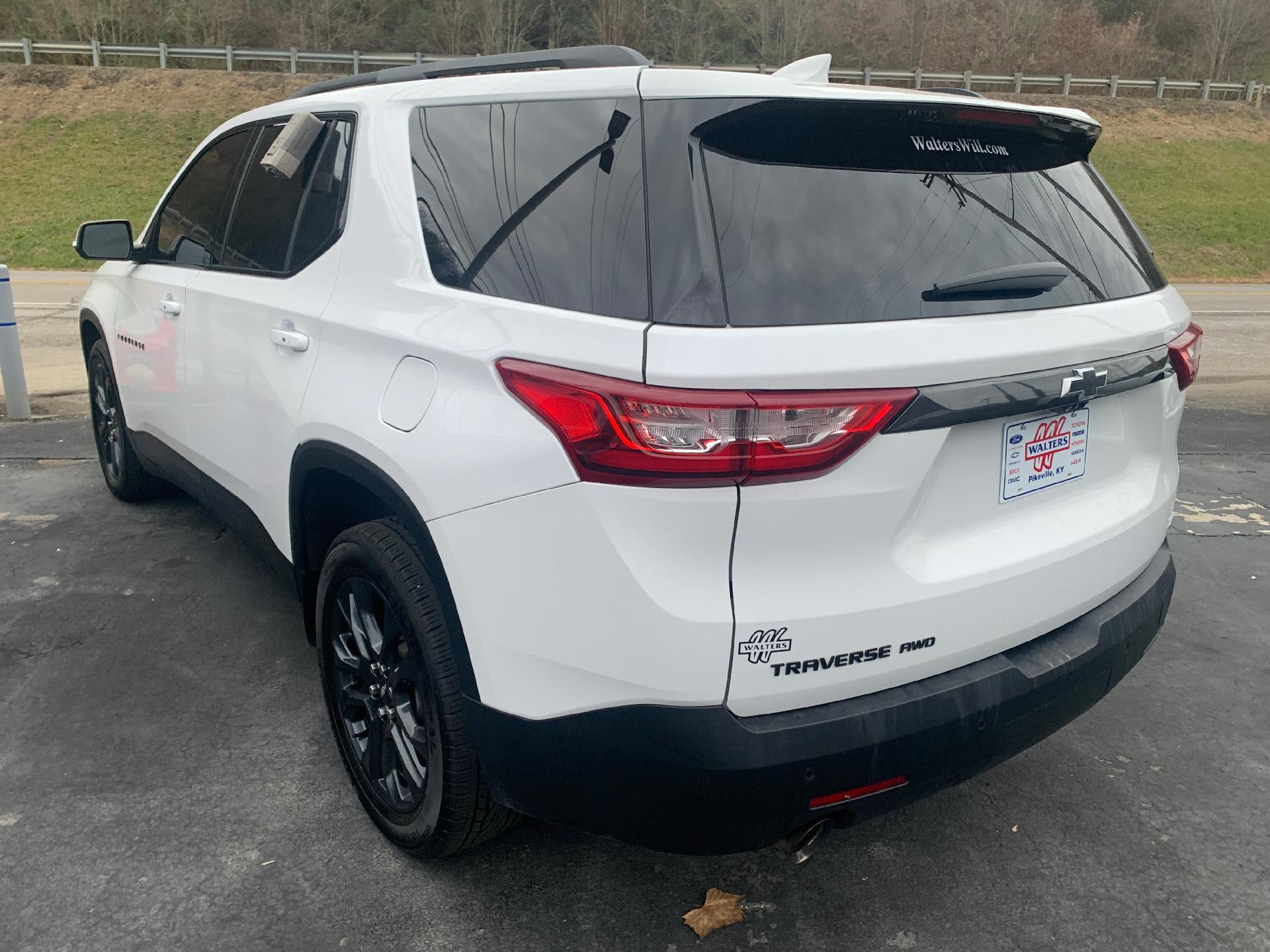 2021 Chevrolet Traverse AWD 2LT