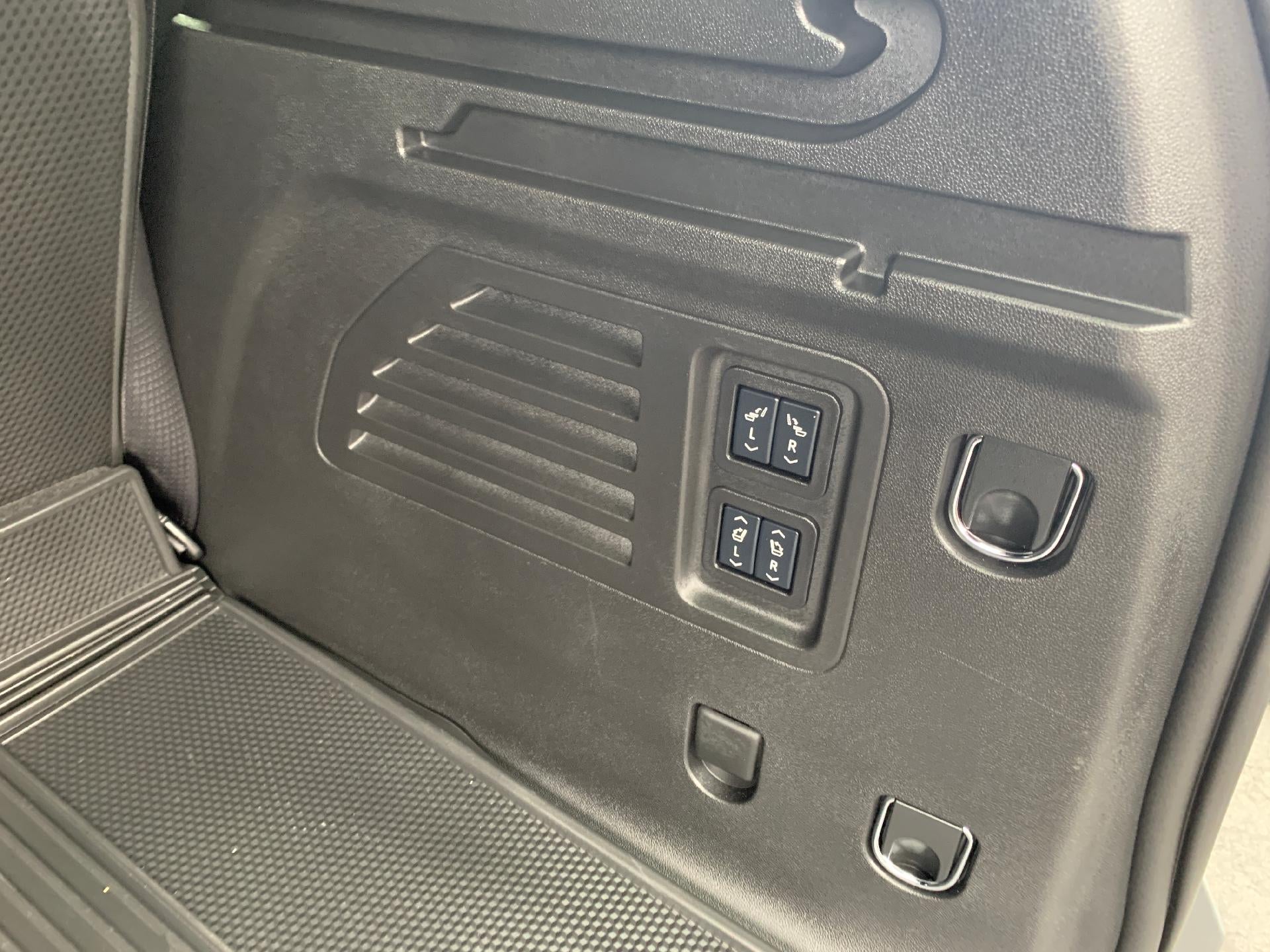 2025 Chevrolet Traverse RS w/2RS