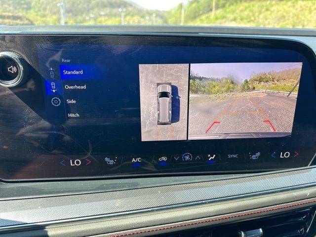 2025 Chevrolet Suburban 4WD RST