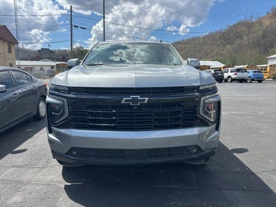 2025 Chevrolet Suburban 4WD RST