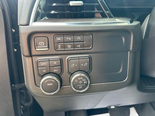 2025 Chevrolet Suburban 4WD Premier