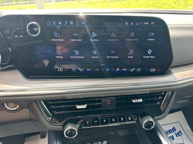 2025 Chevrolet Suburban 4WD Premier