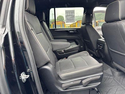 2025 Chevrolet Suburban 4WD Premier