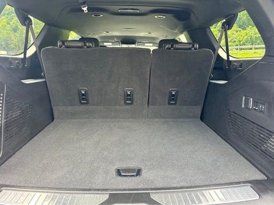 2025 Chevrolet Suburban 4WD Premier