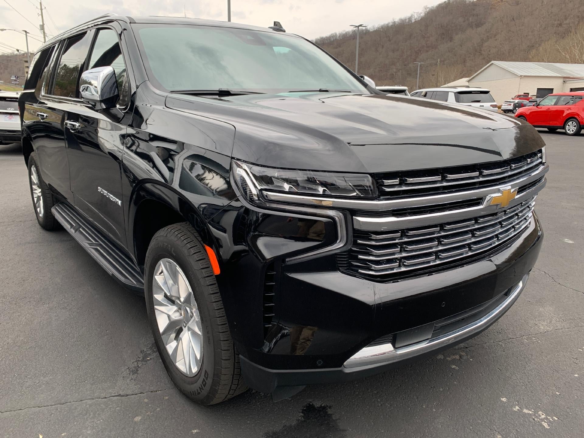 2024 Chevrolet Suburban 4WD Premier