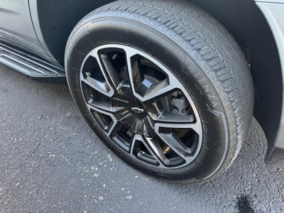 2023 Chevrolet Tahoe 4WD RST