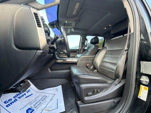 2015 GMC Sierra 3500 HD Crew Cab Long Box 4-Wheel Drive Denali
