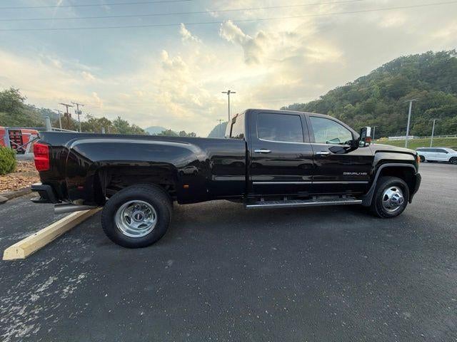 2015 GMC Sierra 3500 HD Crew Cab Long Box 4-Wheel Drive Denali