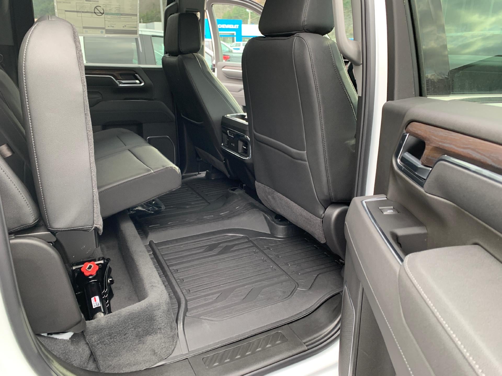 2026 GMC Sierra 2500 HD SLT Crew Cab 4x4