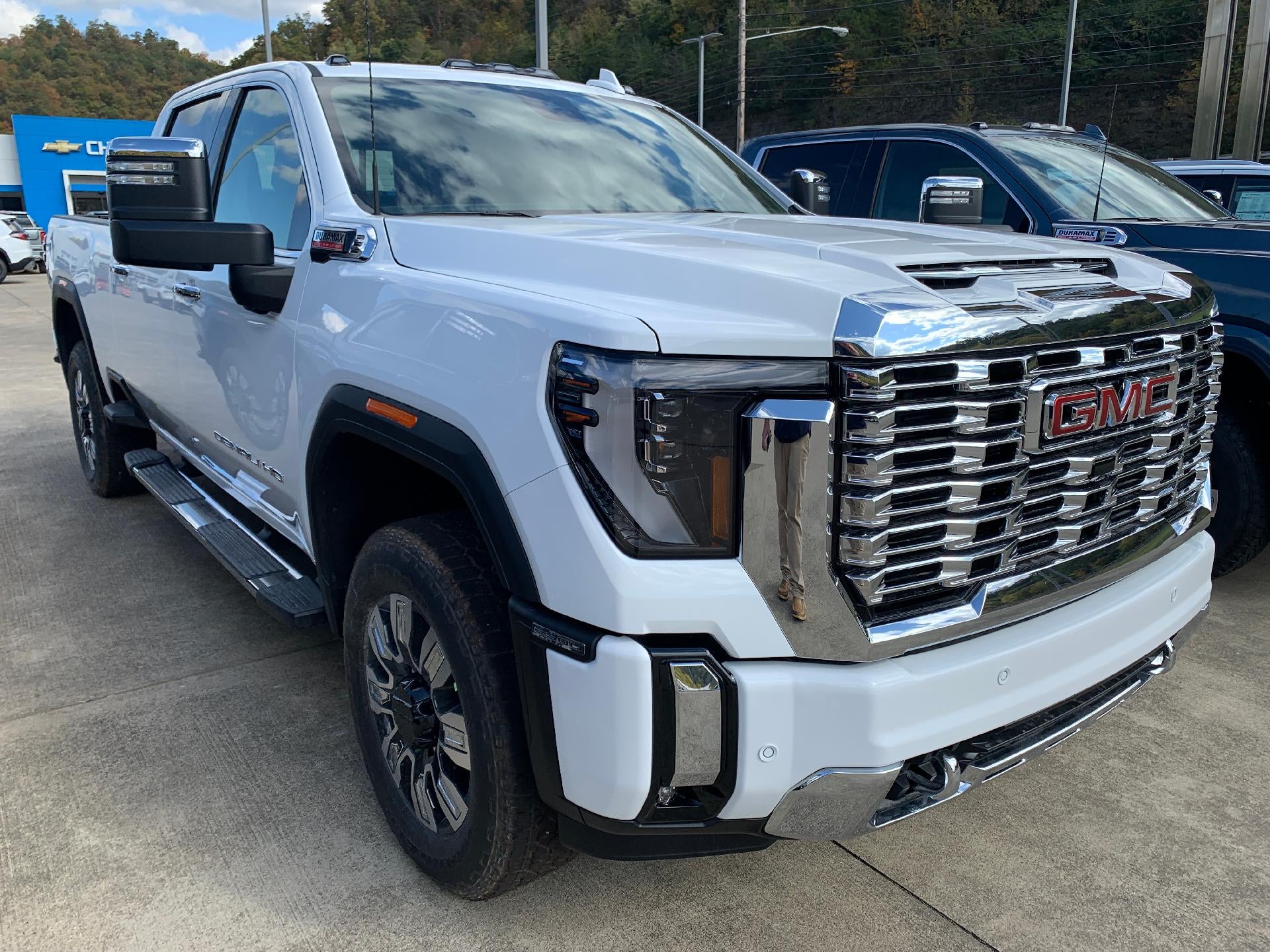 2026 GMC Sierra 2500 HD Denali Reserve Crew Cab 4x4 Duramax Diesel