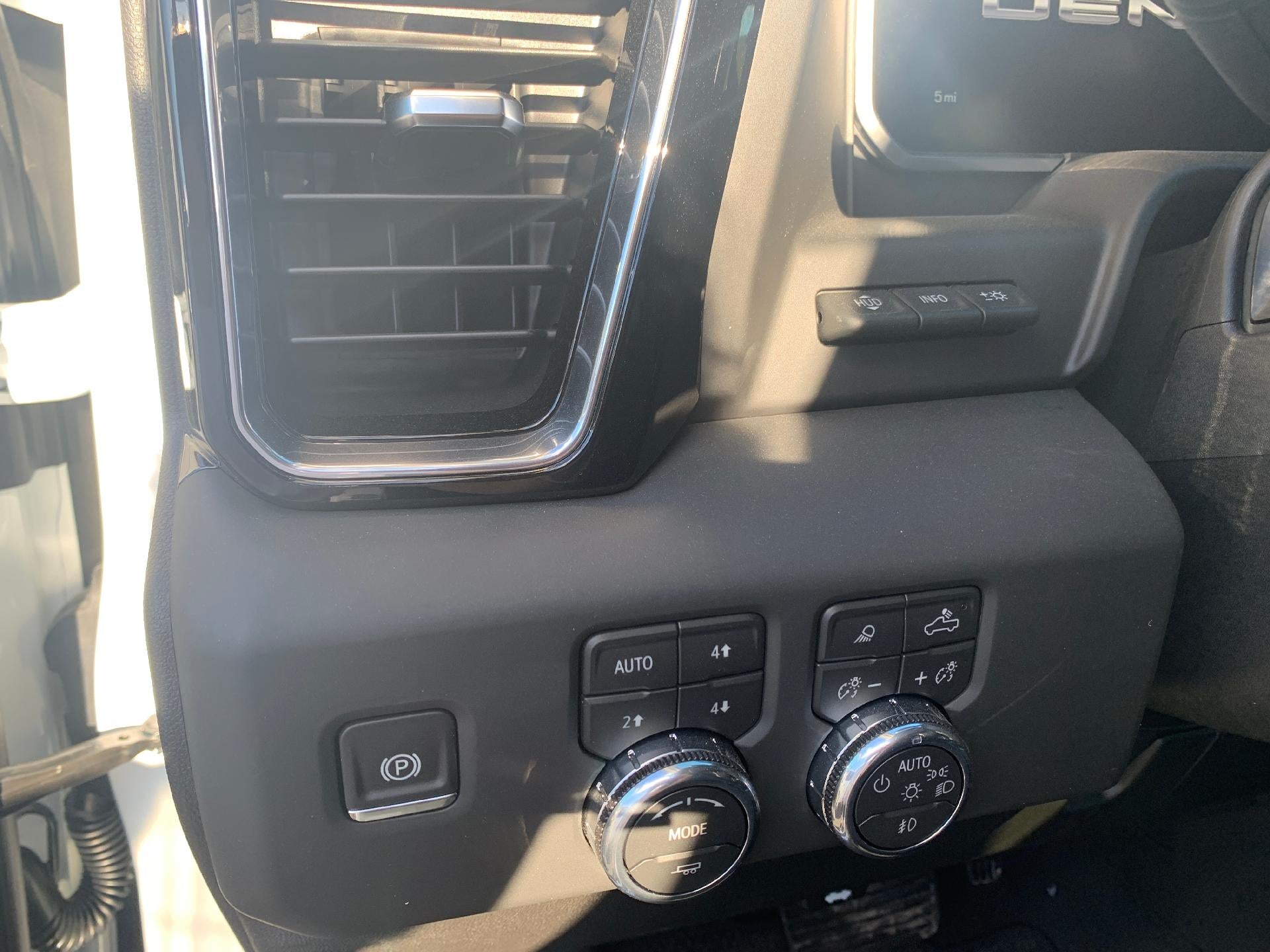 2026 GMC Sierra 2500 HD Denali Reserve Crew Cab 4x4 Duramax Diesel