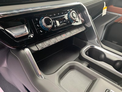 2026 GMC Sierra 2500 HD Denali Ultimate Crew Cab 4x4 Duramax Diesel