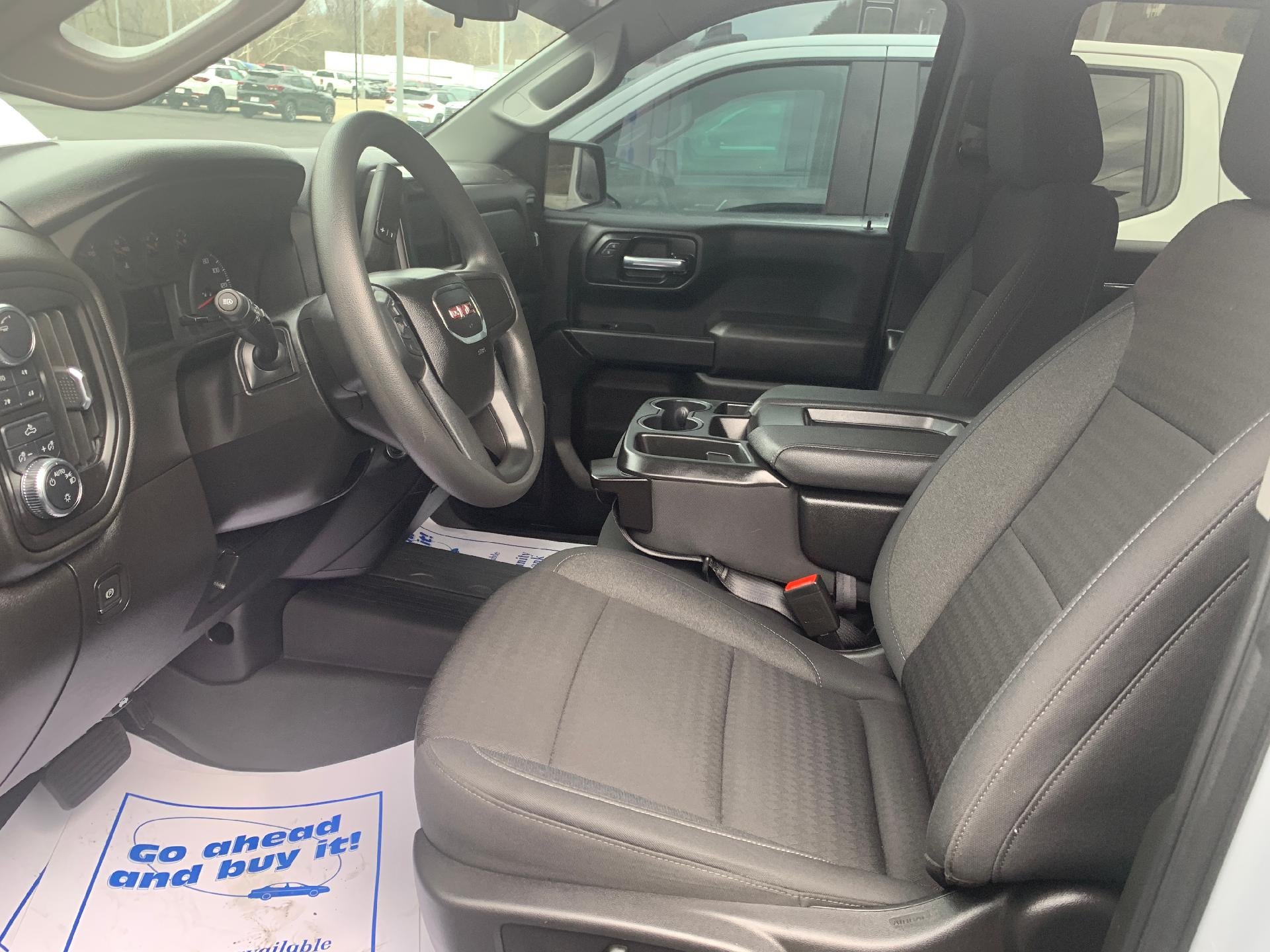 2024 GMC Sierra 1500 Crew Cab Short Box 4-Wheel Drive Pro