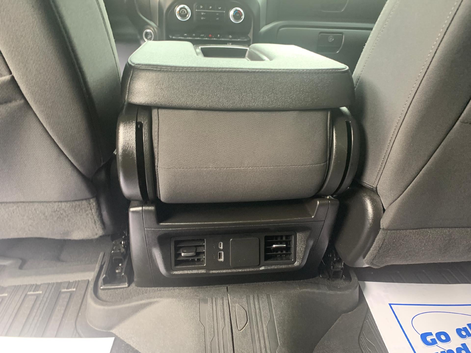 2024 GMC Sierra 1500 Crew Cab Short Box 4-Wheel Drive Pro