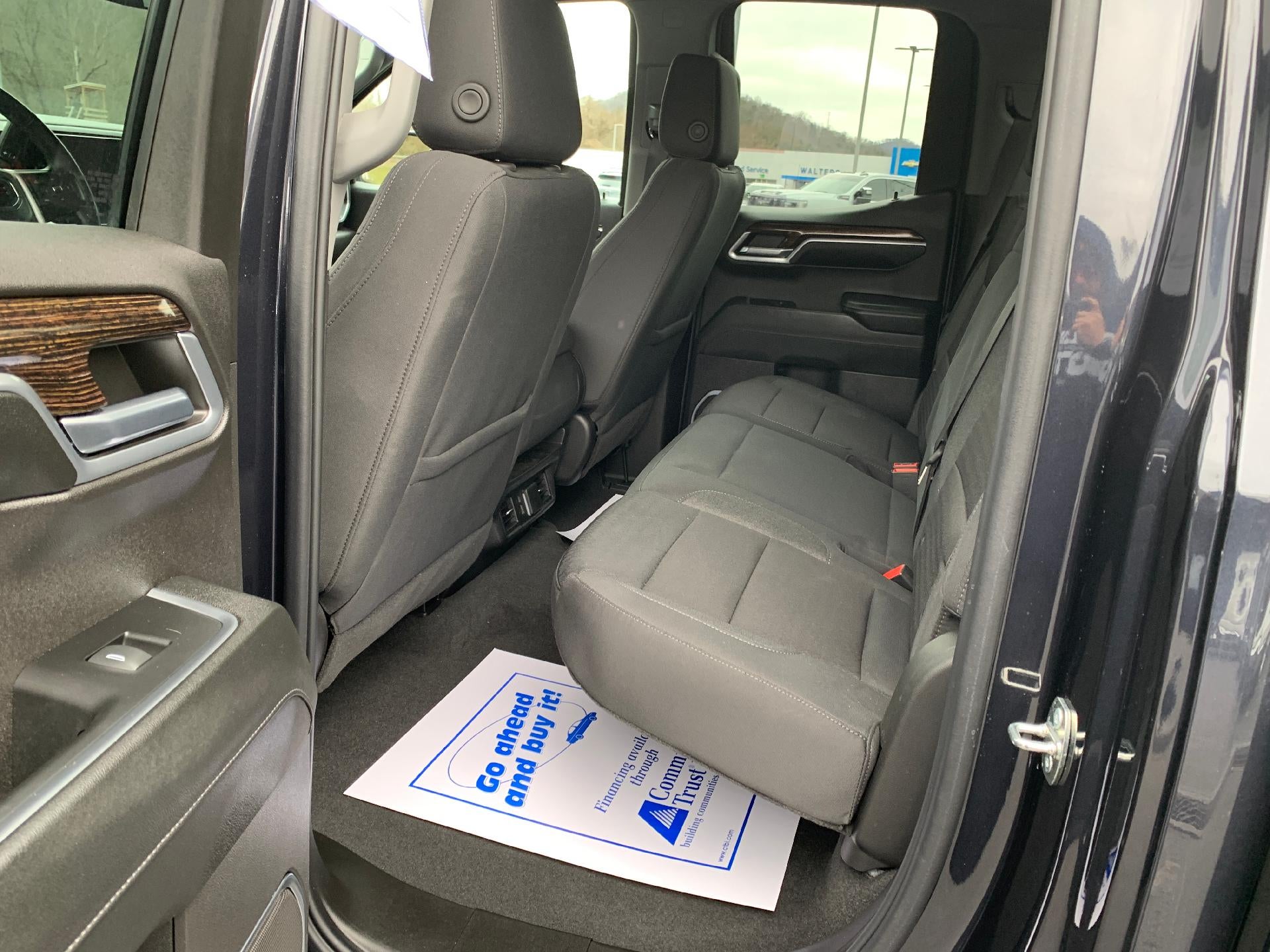 2023 GMC Sierra 1500 Double Cab Standard Box 4-Wheel Drive Elevation 3SB