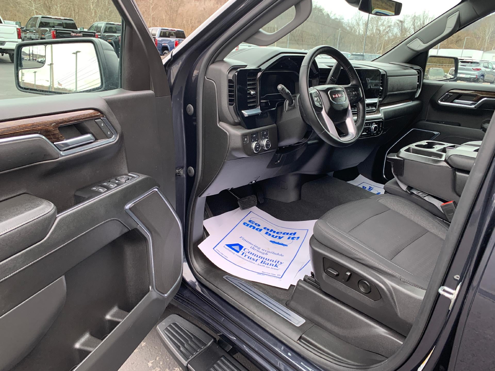 2023 GMC Sierra 1500 Double Cab Standard Box 4-Wheel Drive Elevation 3SB