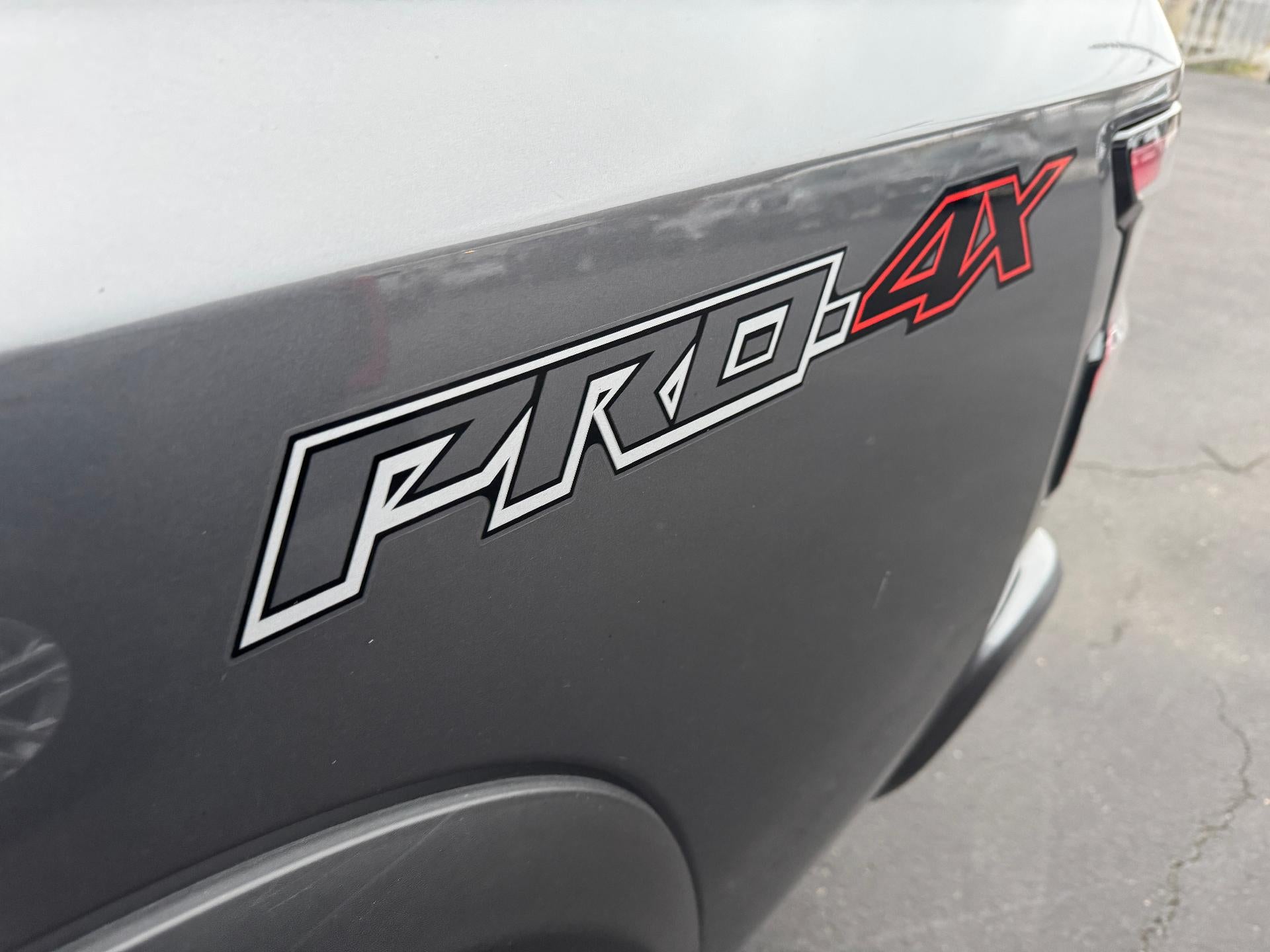 2024 Nissan Frontier Crew Cab 4x4 PRO-4X
