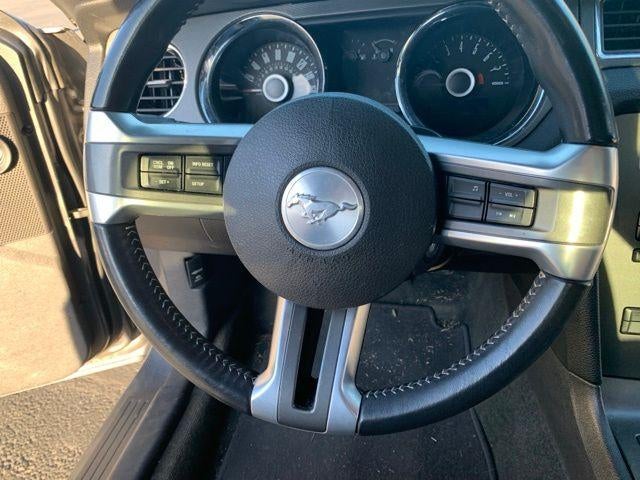 2014 Ford Mustang 2dr Cpe V6