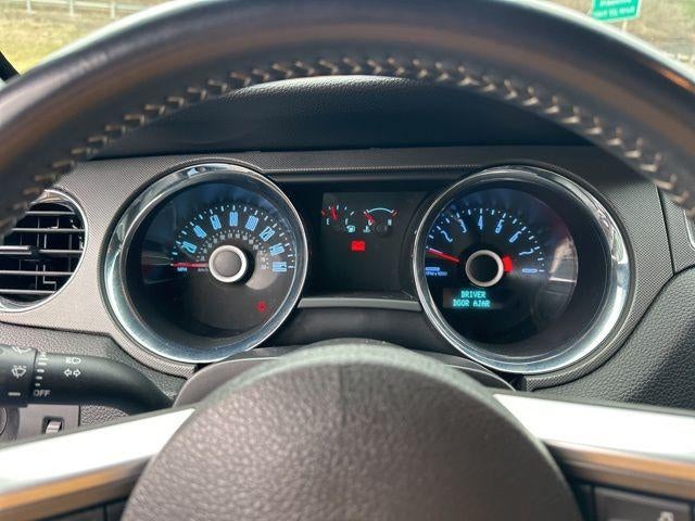 2014 Ford Mustang 2dr Cpe V6