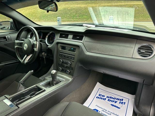 2014 Ford Mustang 2dr Cpe V6