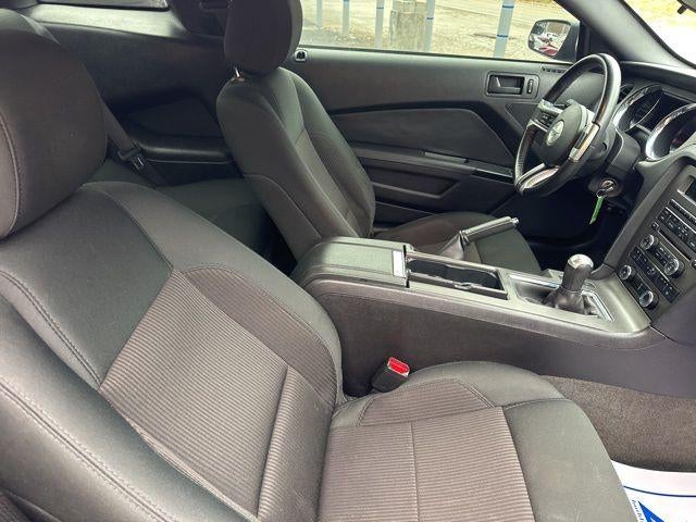 2014 Ford Mustang 2dr Cpe V6