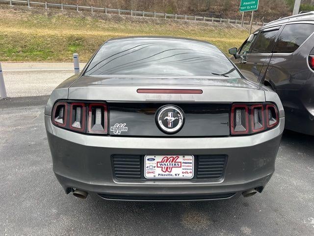 2014 Ford Mustang 2dr Cpe V6