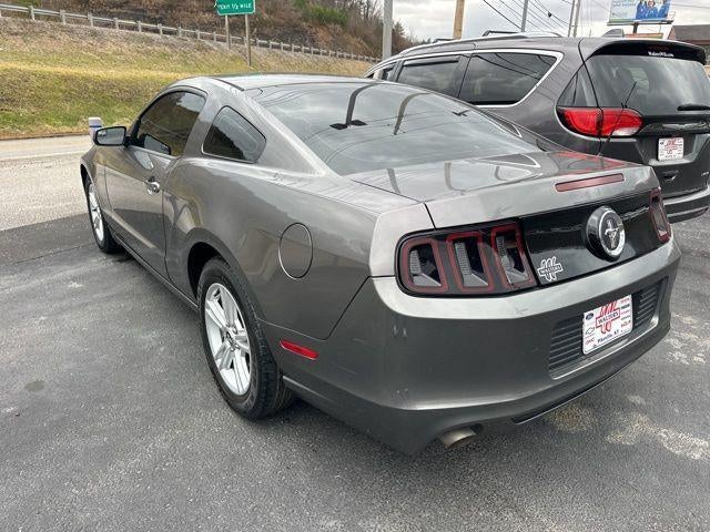2014 Ford Mustang 2dr Cpe V6