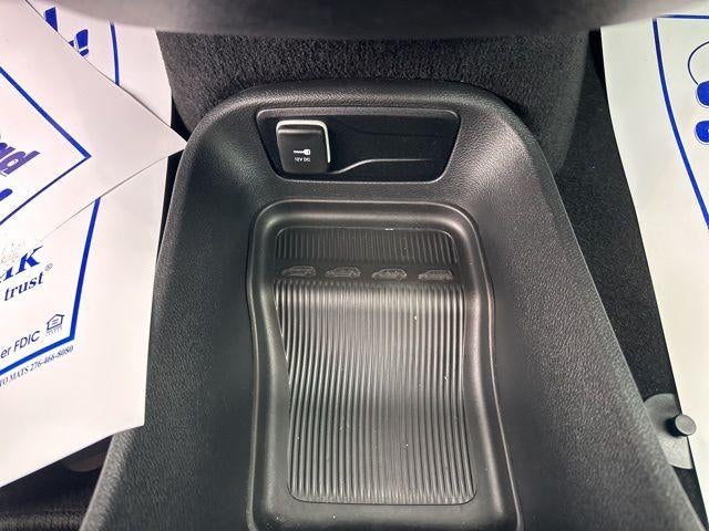 2025 Chrysler Pacifica Select FWD