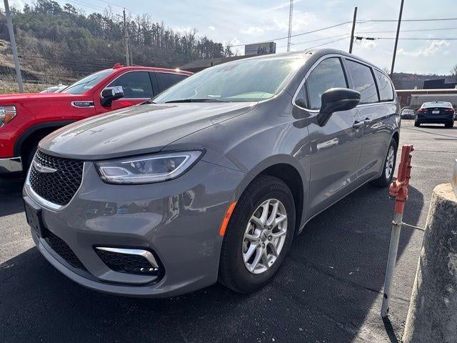 2025 Chrysler Pacifica Select FWD