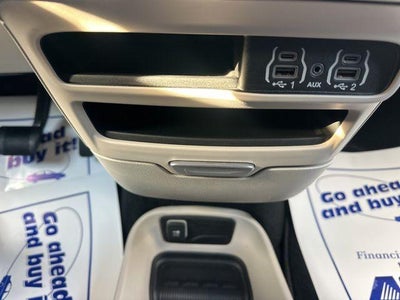 2024 Chrysler Pacifica Touring L FWD